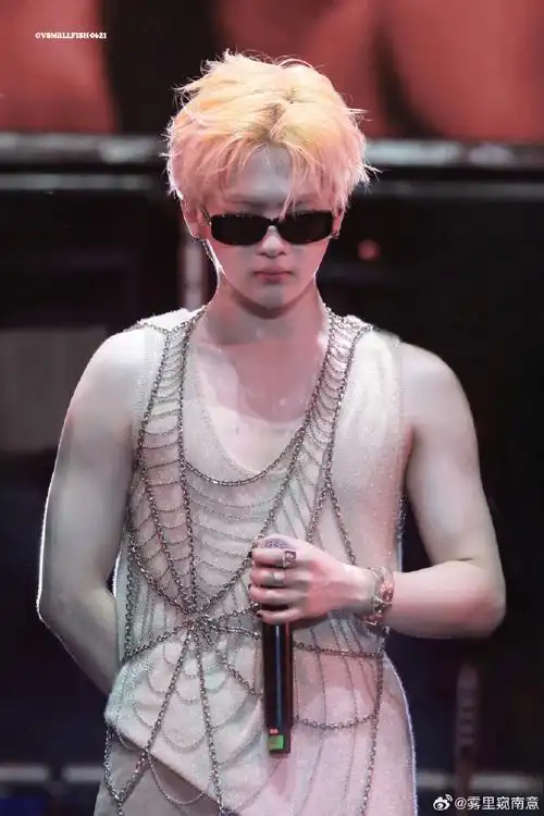 周震南 呆萌造梗王##周震南蜕变