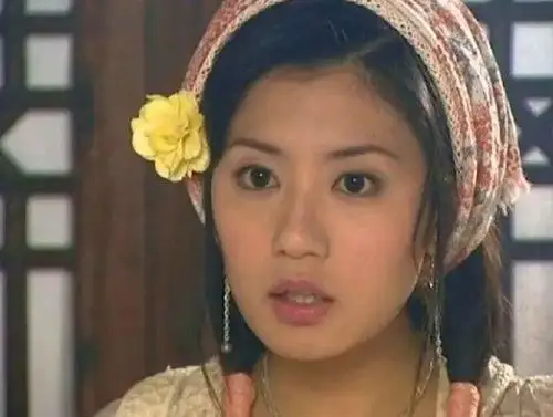 贾静雯终于公开15岁女儿正脸照,和前夫同框.