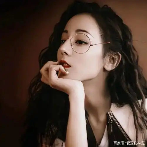 迪丽热巴头像图片系列4