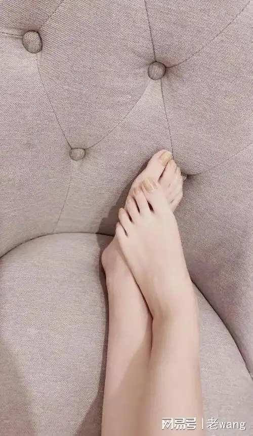 女生的脚趾好看吗