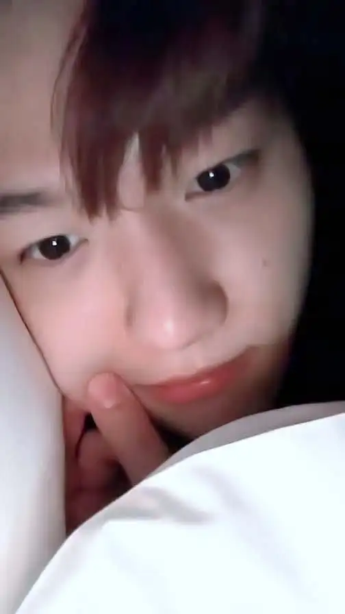 [exo][分享]181125 素颜近距离无死角边伯贤 水晶果冻唇超引人犯罪