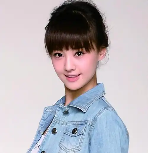 郑爽资料个人资料(31岁郑爽是如何走向堕落的)