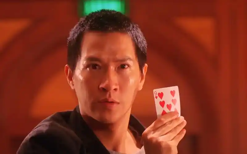 【影视剧解毒】赌侠之人定胜天:灾星对上旺财星,同父异母的亲兄弟互换