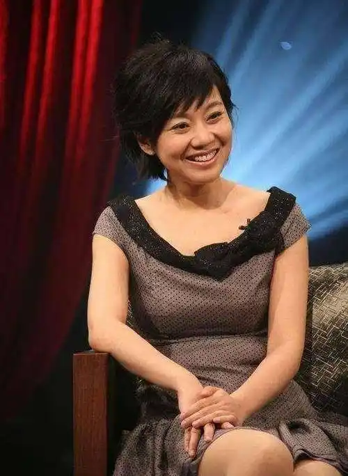 原创分手18年了闫妮和前夫邹伟的人生状况有何不同