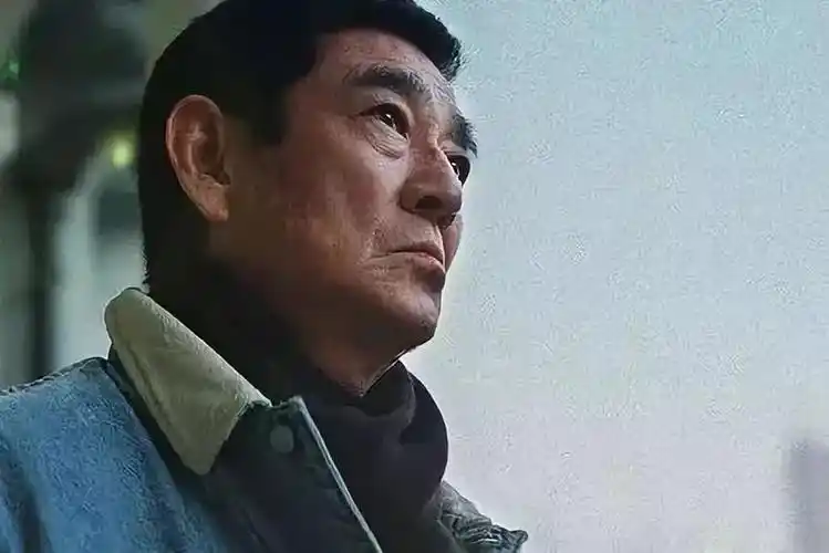 他是一个时代的大众情人,却选择了孤老一生|北野武|高仓健|张艺谋