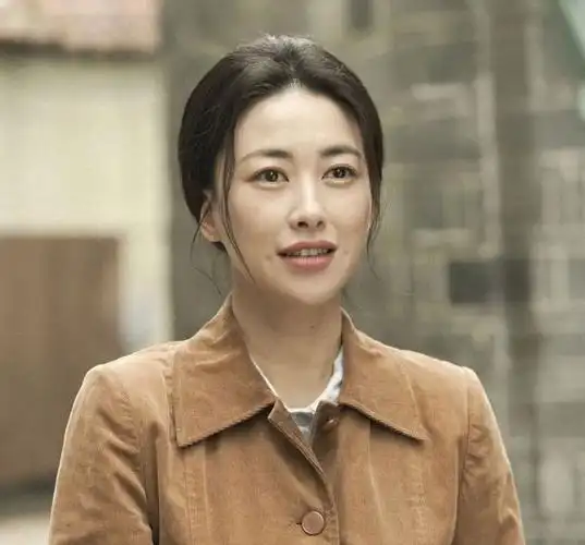 如何看待电视剧《乔家的儿女》中张晚意和朱珠饰演的相差8岁半的年下