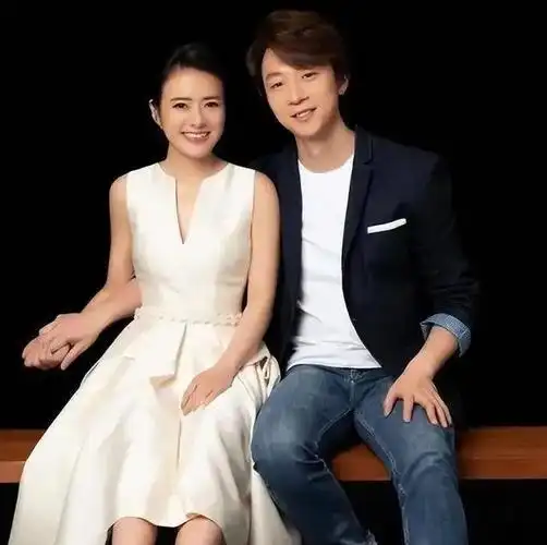 主持人陈辰:嫁小两岁歌手余笛,41岁高龄生子,结婚十年幸福如初