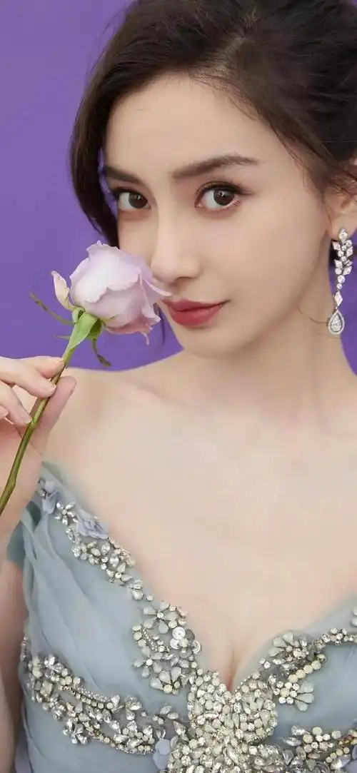 杨颖惊艳写真图集