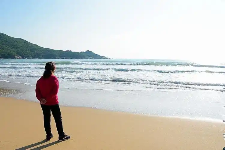 阳光,沙滩,海蓝蓝