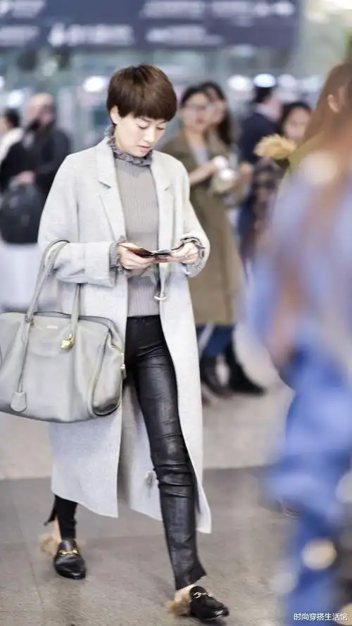穿大衣都不会搭靴子,看刘涛马伊琍你就知道了|明星穿搭|机场街拍_网易