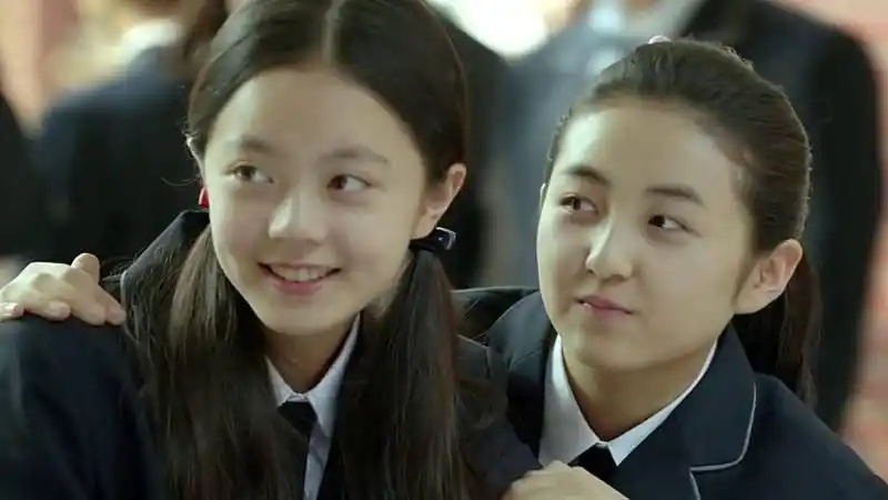 为什么赵今麦目前资源看起来要比张子枫要好? - 知乎