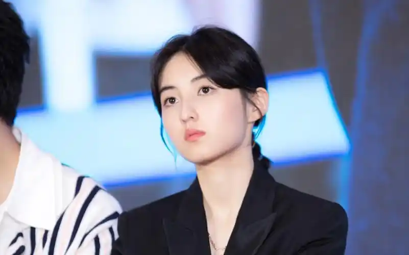 【张子枫】20191123 电影《宠爱》发布会