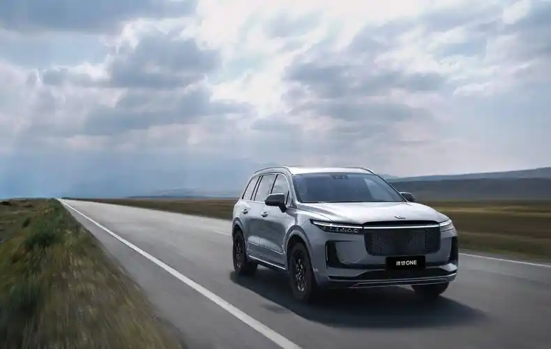 新能源理想汽车自重多少(新能源理想汽车自重多少吨)