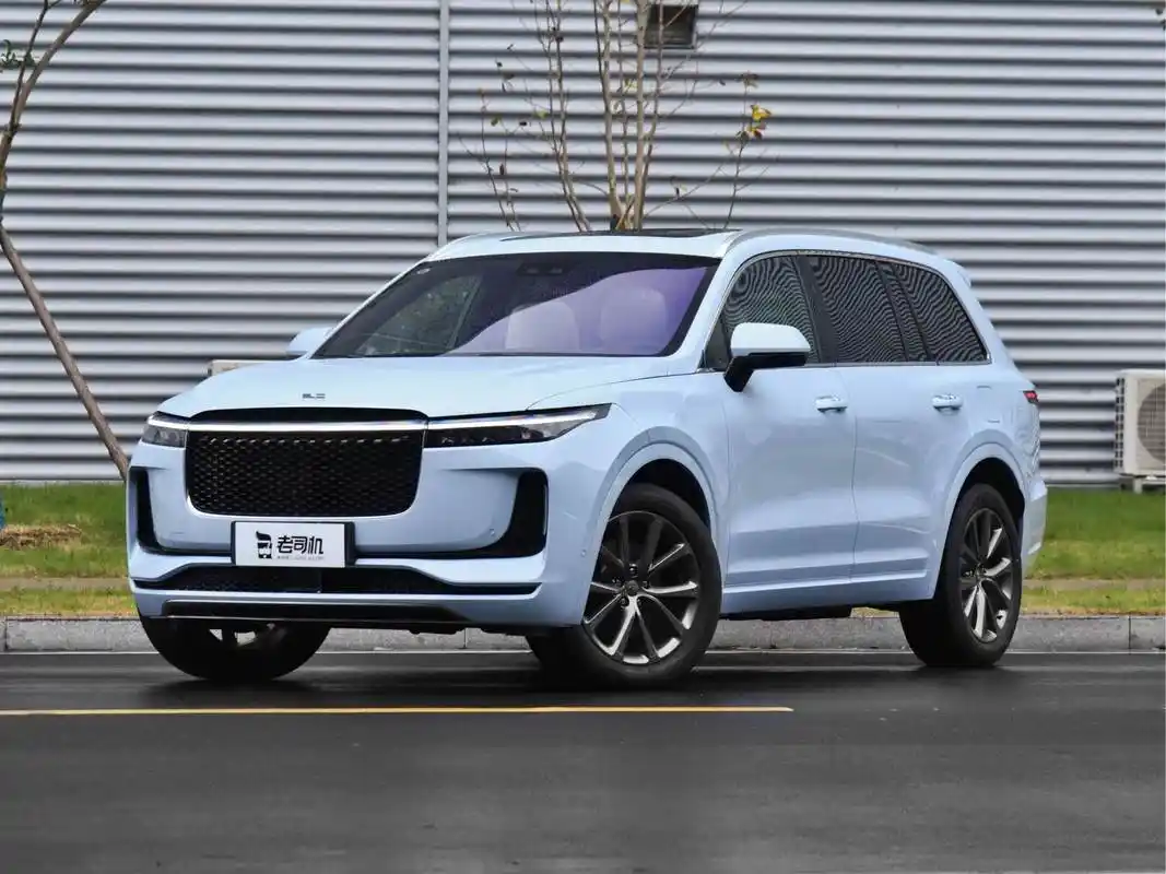 理想one2020款6座版,官方指导价32.8万元.