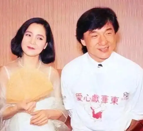 被成龙"爱过"的4位女明星,个个气质迷人,来看看你认识几个?