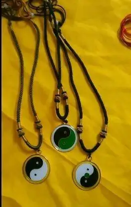 万字符太极图调五行磁场能量绿红黄白黑绿太极图绿色万字符吊坠