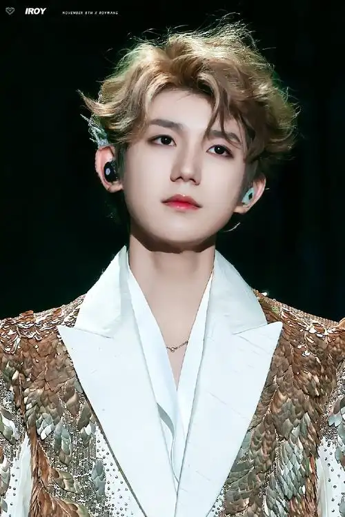 王源炸毛了##t杂志集齐tfboys