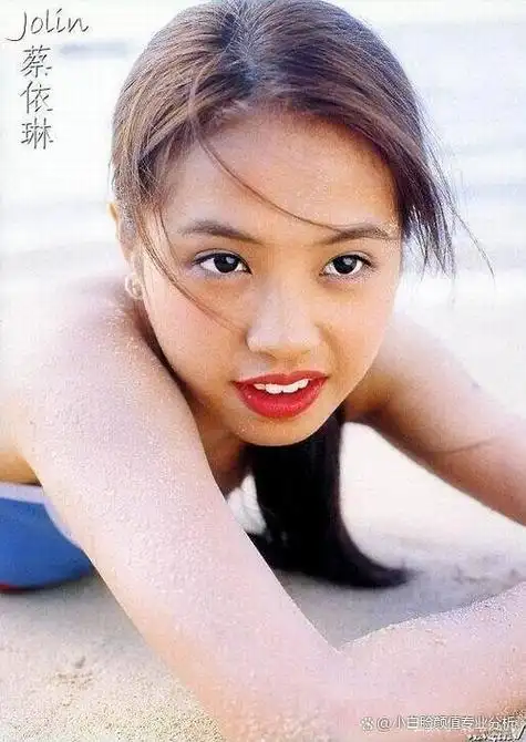 蔡依林变美调整史,丑小鸭的涅槃重生!值得每个女生来看看