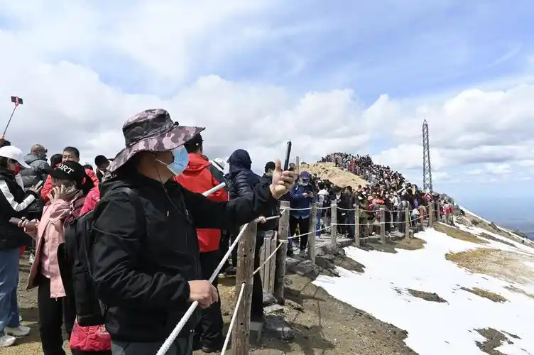 旅游复苏回暖再提速长白山景区累计接待游客3722万人次
