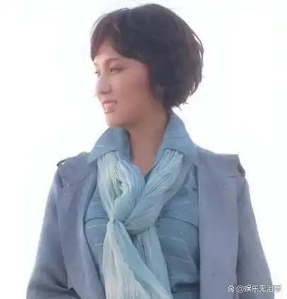 著名演员李建群与男友同居27年一生无子女却在63岁遗憾离世