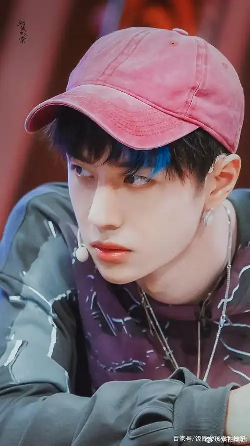 酷盖王一博街舞3里的造型真是太帅了