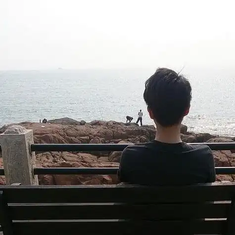 面朝大海男人头像面朝蔚蓝大海男士头像