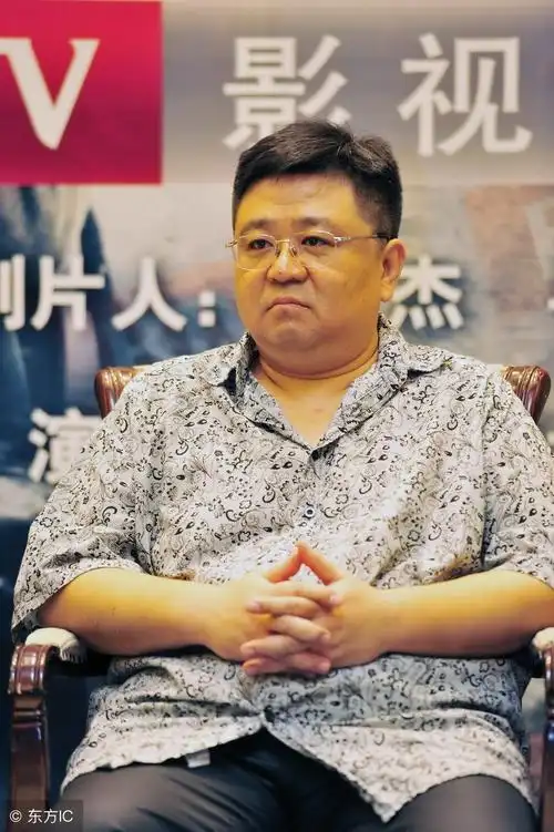 国家一级演员:梁冠华