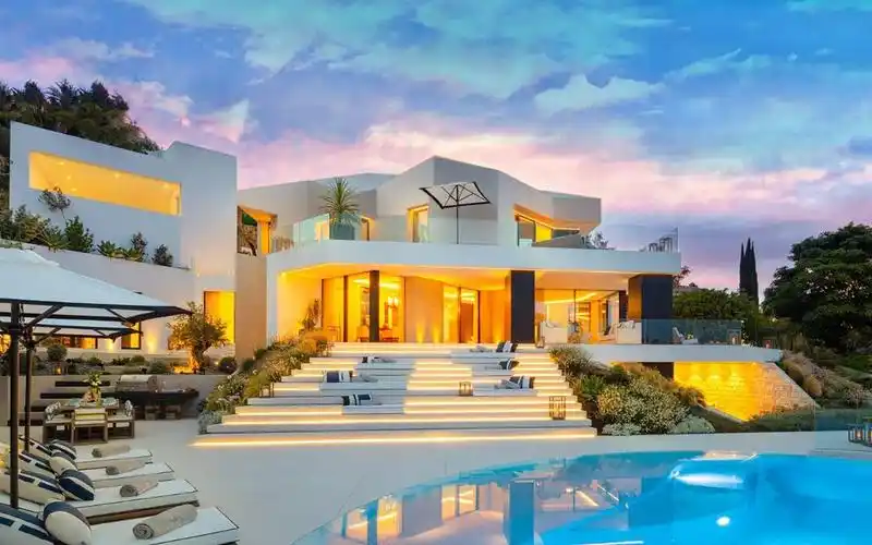 2022世界前卫设计的风向标,西班牙560万欧元现代别墅,轻奢简约,高端