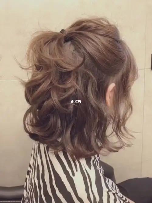 中短发烫气垫款卷发轻松让颜值直线上升温