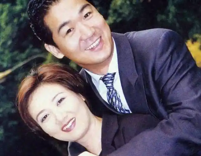 与袁立搞暧昧,二婚邓婕终身不生,张国立的潇洒人生_感情_罗秀春_儿子