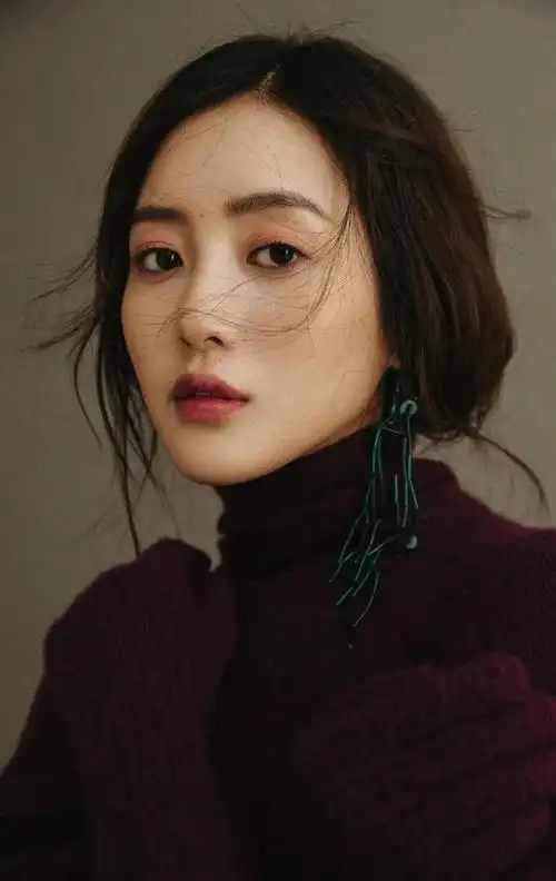 精美图集|王梓薇魅力写真_网易订阅