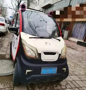 小迷小客电动四轮车