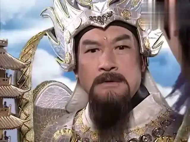 《齐天大圣孙悟空》精彩片段:天兵天将捉拿孙悟空!