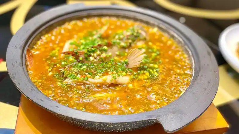 石锅泡豇豆笋壳鱼