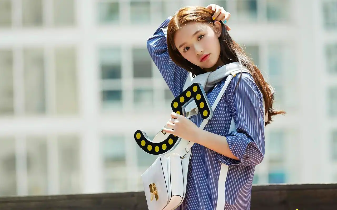 林允时尚唯美街拍图片桌面壁纸高清大图预览1920×1200_美女壁纸下载