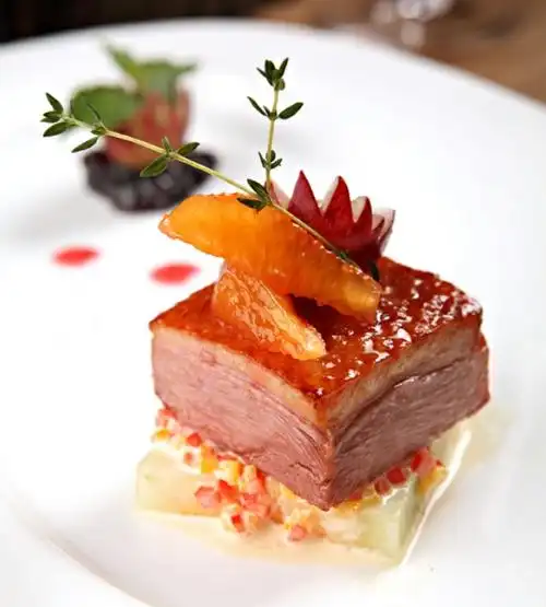 为 em>高端私人会所 /em>研发新品菜品作品