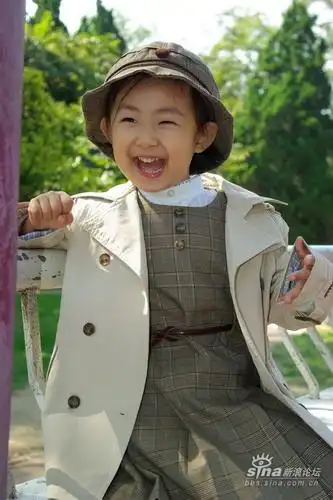 新浪宝宝笑脸2 > 正文   奥运会闭幕式的儿童笑脸征集活动正在如火如