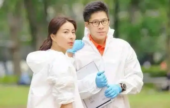 霍启刚身高实际身高多少?从豪门公子到平民生活的转变