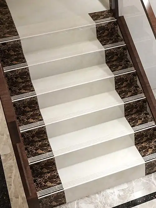 楼梯瓷砖踏步通体大理石一体式步级梯级灰色地砖釉面砖