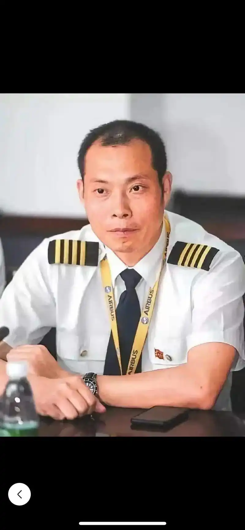 《中国机长》的故事原型是川航3u8633 - 抖音