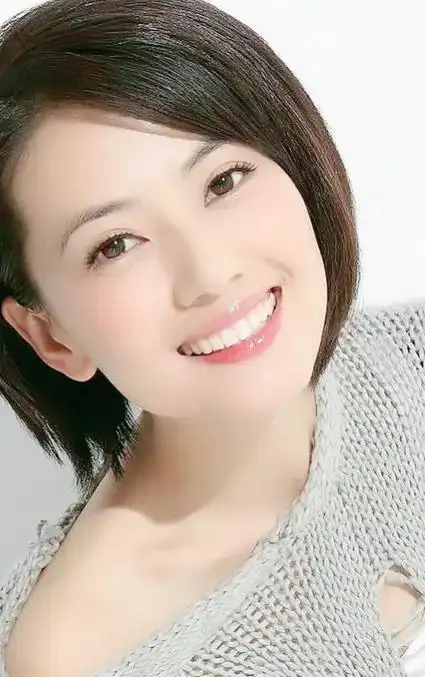 那些笑容格外灿烂迷人的女星