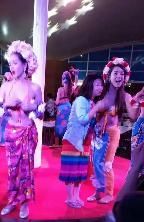 泰国一芭提雅-人妖演出(2016年2月8日)