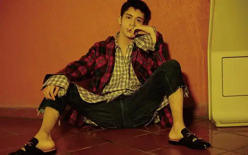 演员曾舜晞复古风写真,高清壁纸图片,大陆明星-回车桌面