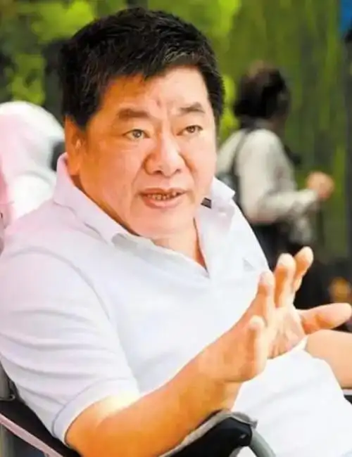 强暴女明星就是给手下小弟分配福利竹联帮吴敦的风云往事