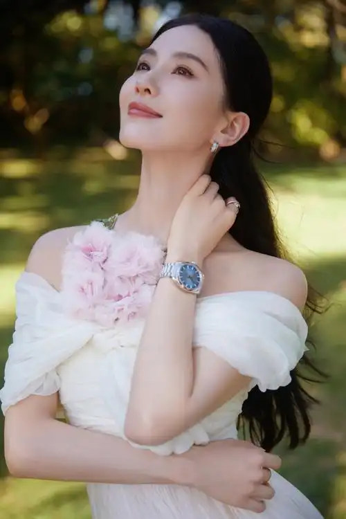 刘诗诗素雅薄纱白裙##刘诗诗白裙好温柔##刘诗诗行走的花仙子