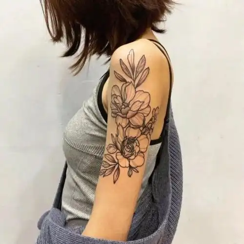 女花胸纹身图片