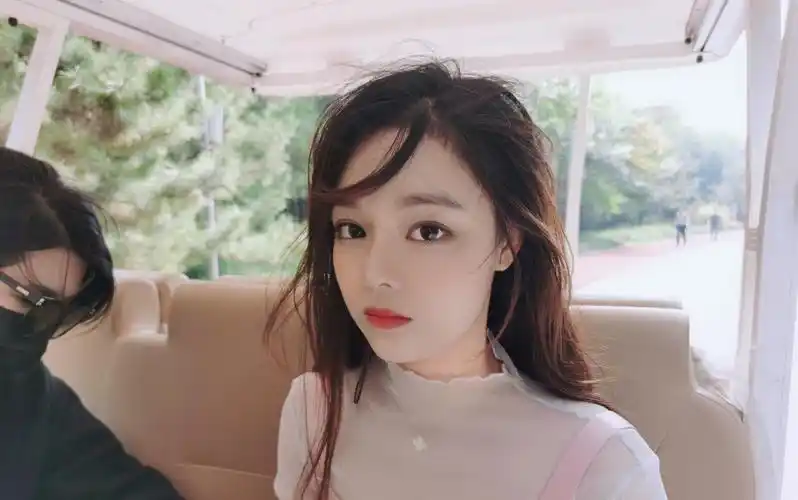 黄霄云neverland来自黄霄云的neverland专辑