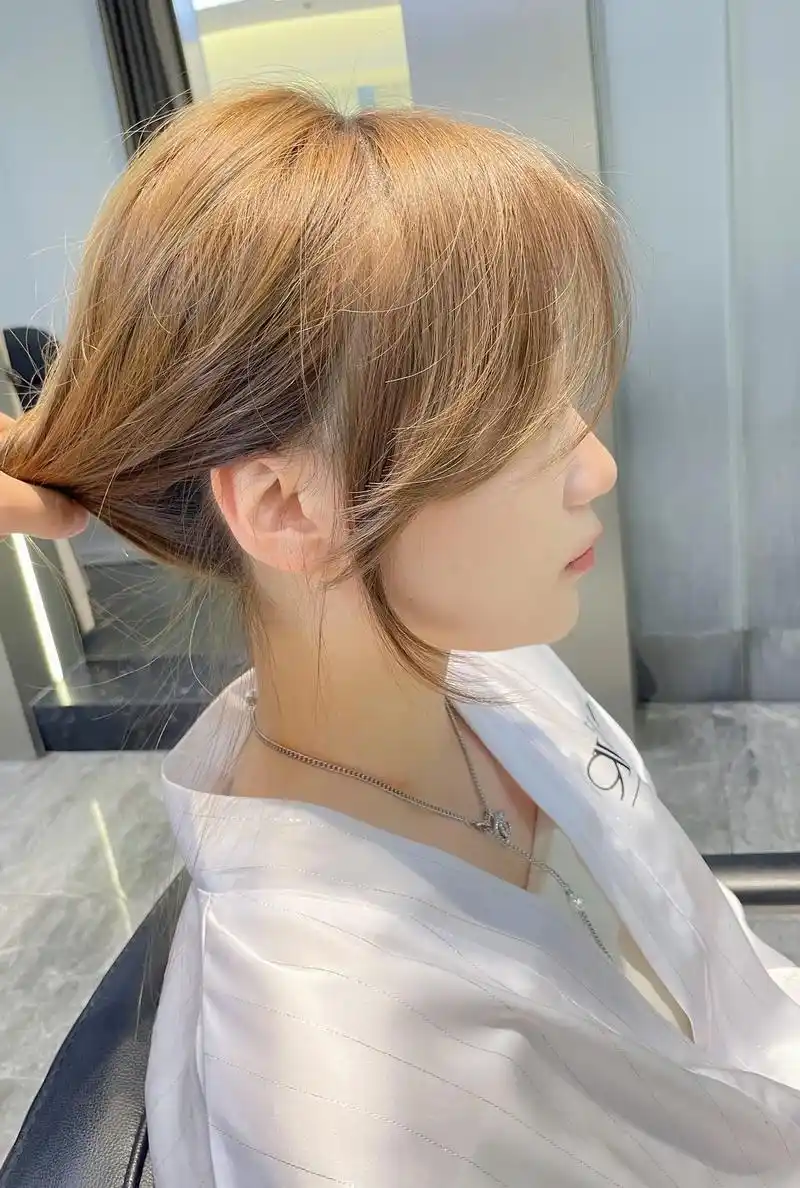 修颜刘海推荐.这款刘海可以很好的修饰发际线高,太阳穴凹陷,颧 - 抖音