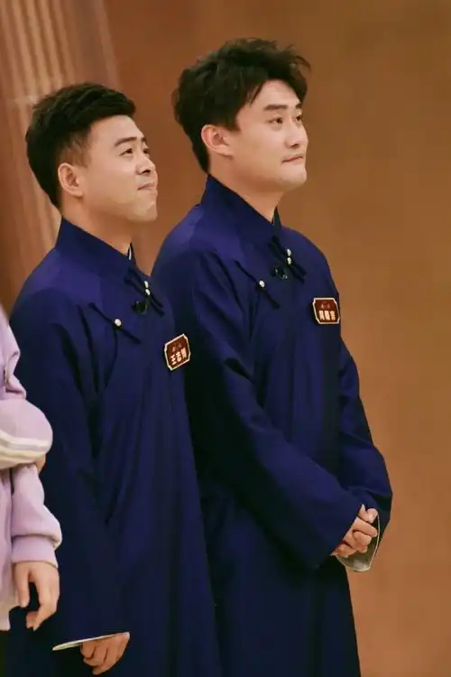 金牌喜剧班#学员吴南言前来报到!对待喜剧.