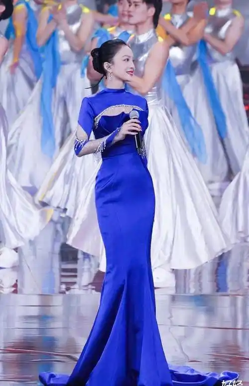 但是张韶涵出道那么多年,竟然一次都没有胖过,37岁的年龄,体重不过91